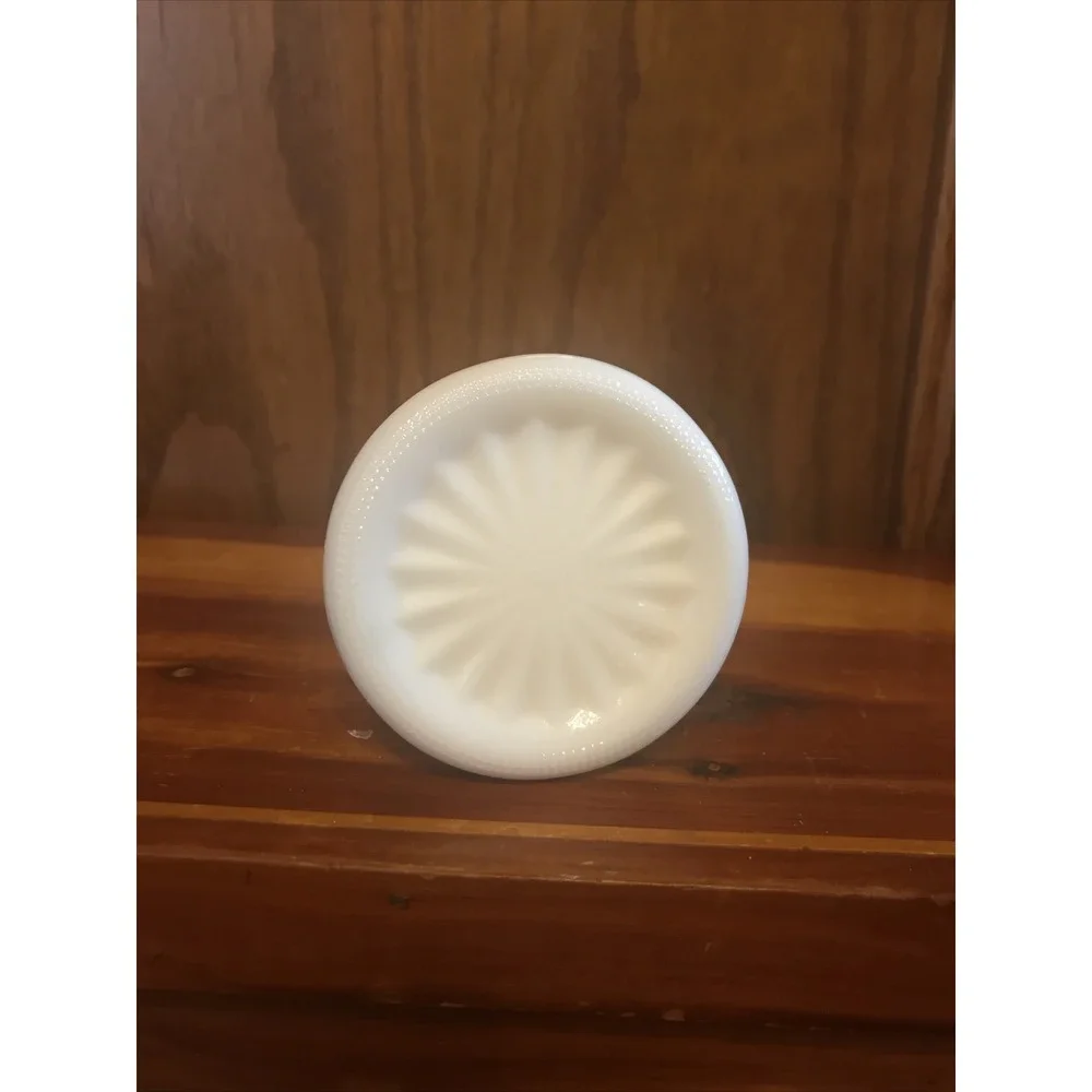 Vintage Milk Glass‎ Bud Vase, Small Table Decor, Floral Arrangement Vase